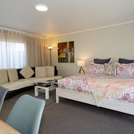 Tarawera River Lodge Motel Kawerau Kültér fotó
