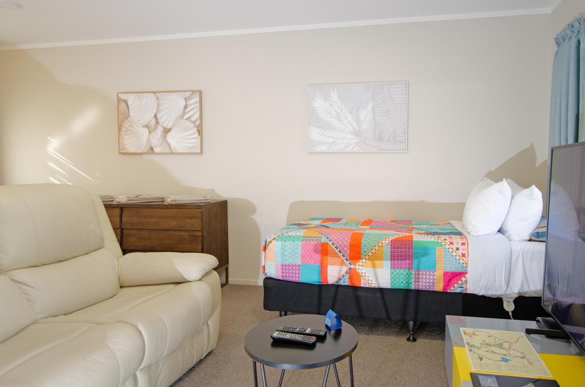 Tarawera River Lodge Motel Kawerau Kültér fotó