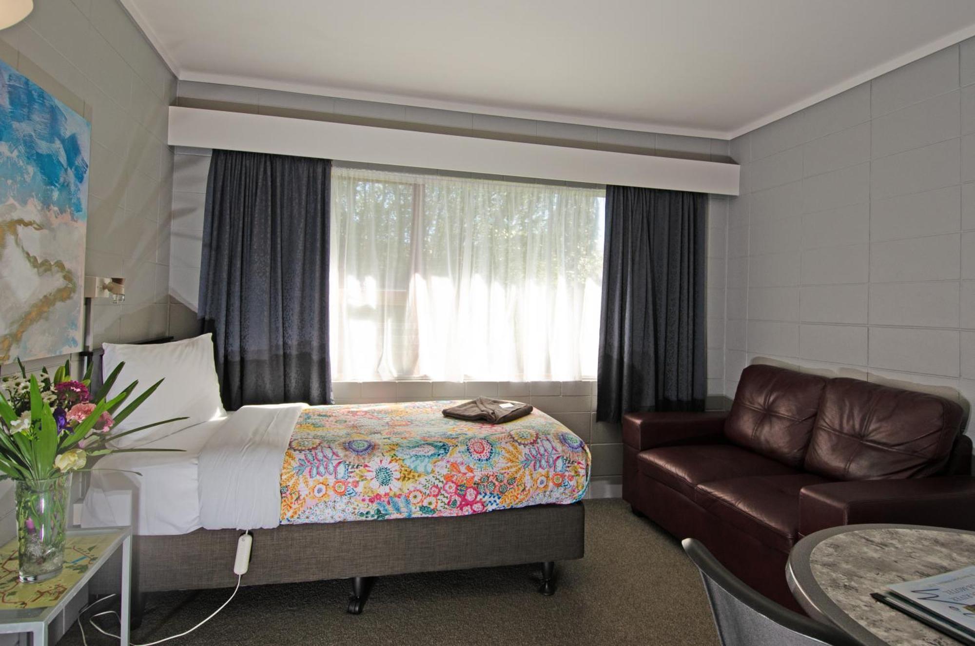 Tarawera River Lodge Motel Kawerau Kültér fotó
